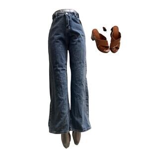 L.L.Bean "Classic Fit" denim jeans 28 W 29L